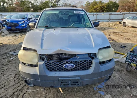 2005 Ford Escape Xlt из США, поврежденный, VIN 1FMYU93165KA34855